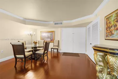 6423 Collins Ave #703, Miami Beach, FL 33141 - Photo 11