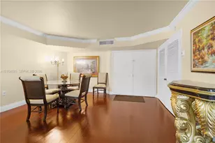 6423 Collins Ave, Miami Beach, FL 33141 - Photo 11