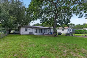 121 NW 104th St, Miami Shores, FL 33150 - Photo 43