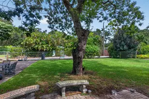 121 NW 104th St, Miami Shores, FL 33150 - Photo 31