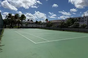 8075 NW 7th St, Miami, FL 33126 - Photo 15