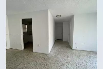 142 SW 18th Ave #19, Miami, FL 33135 - Photo 19