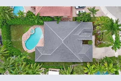 2390 Pheasant Ln, Weston, FL 33327 - Photo 3