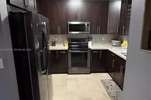 188 Riverwalk Cir, Sunrise, FL 33326 - Photo 11