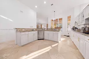 5750 SW 67th Ave, Miami, FL 33143 - Photo 11
