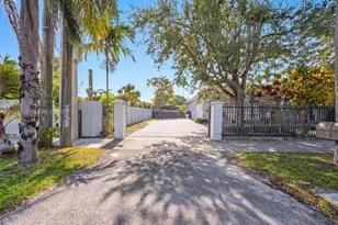 5750 SW 67th Ave, Miami, FL 33143 - Photo 3