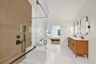 1020 Bayberry Point Dr, Plantation, FL 33324 - Photo 29