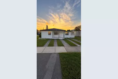 250 NW 34th Ave, Miami, FL 33125 - Photo 3