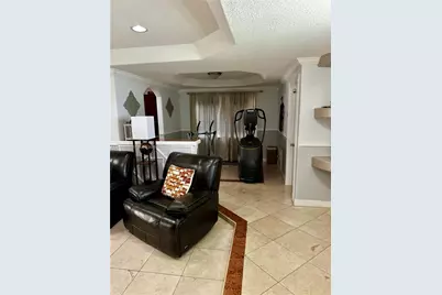 6472 SW 10th Ct, North Lauderdale, FL 33068 - Photo 7
