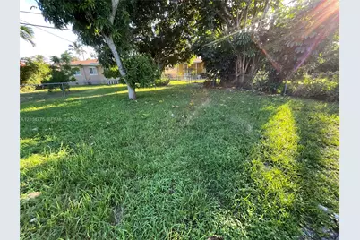 140 NE 171st St, North Miami Beach, FL 33162 - Photo 13