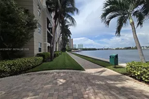 17150 N Bay Rd, Sunny Isles Beach, FL 33160 - Photo 21