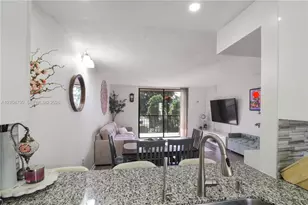 8075 SW 107th Ave, Miami, FL 33173 - Photo 21