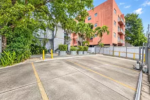 521 NE 62nd St, Miami, FL 33138 - Photo 9