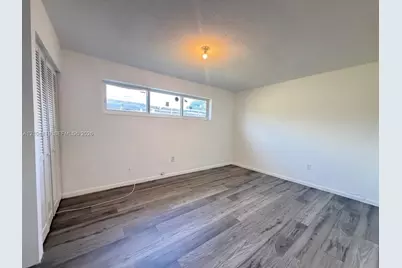 8590 NW 25th Ct, Sunrise, FL 33322 - Photo 9