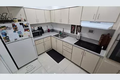 1000 West Ave #1204, Miami Beach, FL 33139 - Photo 9