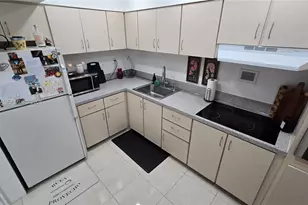 1000 West Ave, Miami Beach, FL 33139 - Photo 9