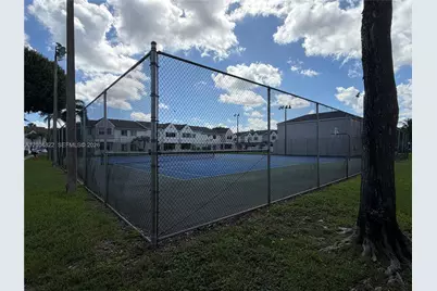 6740 NW 175th Ln #F-20, Hialeah, FL 33015 - Photo 5