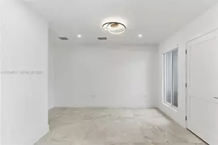291 E Shore Dr E, Miami, FL 33133 - Photo 41