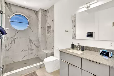 2100 Miami Rd #202, Fort Lauderdale, FL 33316 - Photo 23