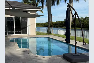 17558 SW 13th St, Pembroke Pines, FL 33029 - Photo 21