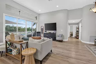 17558 SW 13th St, Pembroke Pines, FL 33029 - Photo 11