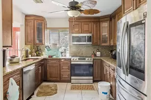 2236 Seagrape Cir, Coconut Creek, FL 33066 - Photo 9
