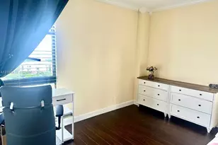 20335 W Country Club Dr, Aventura, FL 33180 - Photo 7