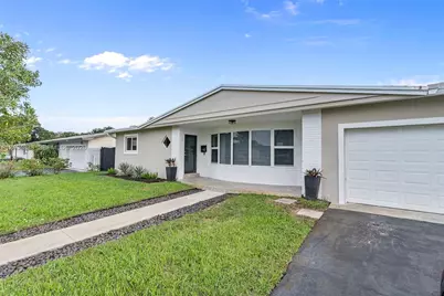 5250 SW 4th Ct, Plantation, FL 33317 - Photo 5