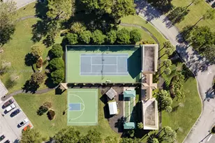 7547 Fairfax Dr, Tamarac, FL 33321 - Photo 29