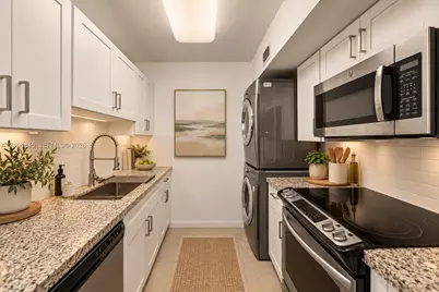 5055 NW 7th St #908, Miami, FL 33126 - Photo 3