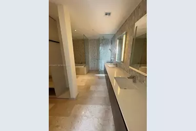 68 SE 6th St #909, Miami, FL 33131 - Photo 11
