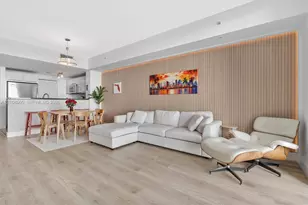 253 NE 2nd St, Miami, FL 33132 - Photo 7
