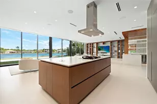 271 N Shore Dr, Miami Beach, FL 33141 - Photo 17