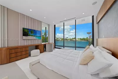 271 N Shore Dr, Miami Beach, FL 33141 - Photo 25