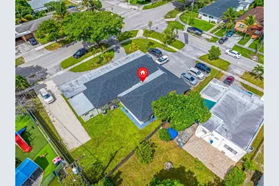 12985 NE 7th Ave, North Miami, FL 33161 - Photo 3