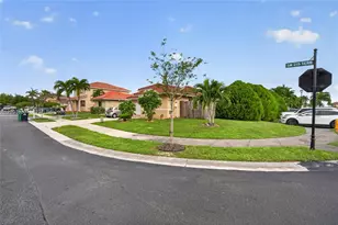 8949 SW 215th Terrace, Cutler Bay, FL 33189 - Photo 3