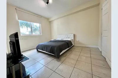 275 NE 18th St #305, Miami, FL 33132 - Photo 11