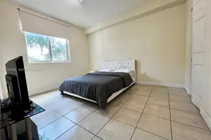 275 NE 18th St, Miami, FL 33132 - Photo 11