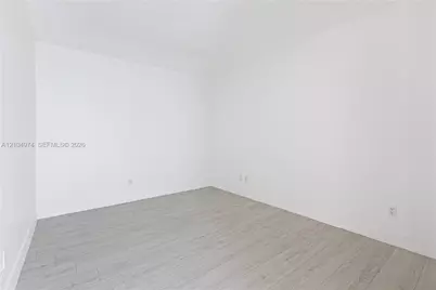 335 S Biscayne Blvd #412, Miami, FL 33131 - Photo 13