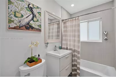 1020 NE 107th St, Miami Shores, FL 33161 - Photo 23