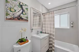 1020 NE 107th St, Miami Shores, FL 33161 - Photo 23