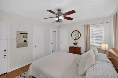 1020 NE 107th St, Miami Shores, FL 33161 - Photo 21