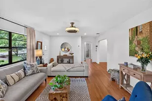 1020 NE 107th St, Miami Shores, FL 33161 - Photo 17