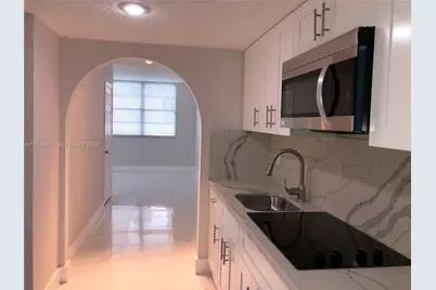 825 Brickell Bay Dr #1049, Miami, FL 33131 - Photo 5