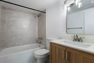 8145 NW 7th St, Miami, FL 33126 - Photo 11
