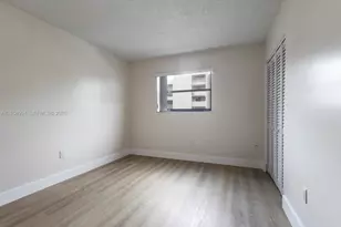 8145 NW 7th St, Miami, FL 33126 - Photo 13