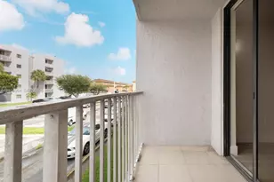 8145 NW 7th St, Miami, FL 33126 - Photo 15