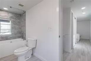 1450 Meridian Ave, Miami Beach, FL 33139 - Photo 13