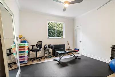 13100 Keystone Ter, North Miami, FL 33181 - Photo 19