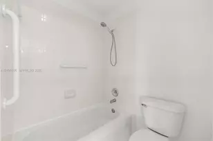 16729 Amber Lake, Weston, FL 33331 - Photo 59